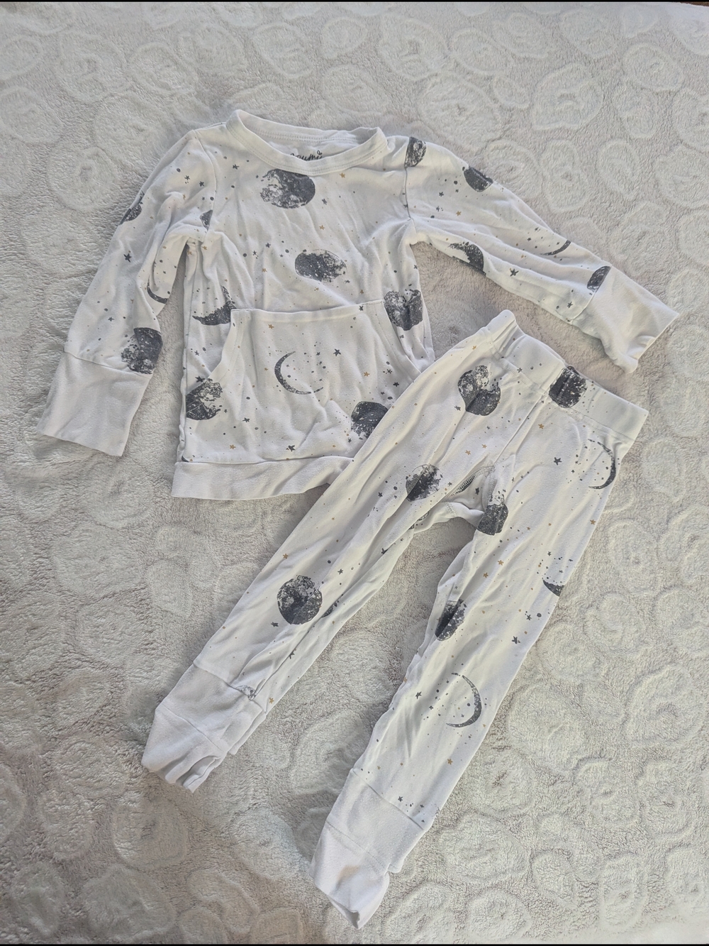 White Moon & Stars Goumi Lounge Set